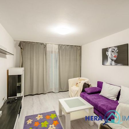Apartament Cu O Camera Arad Buitenkant foto