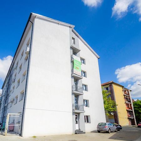 Apartament Cu O Camera Arad Buitenkant foto