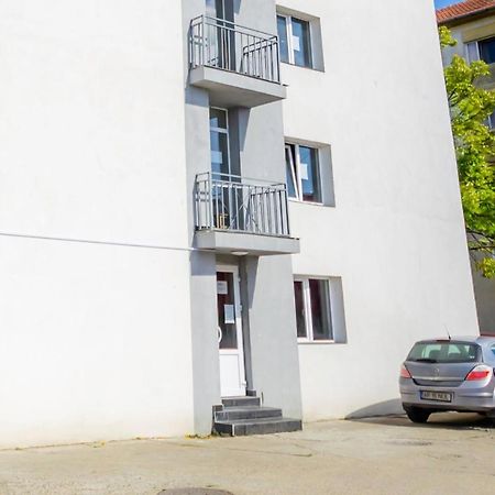 Apartament Cu O Camera Arad Buitenkant foto