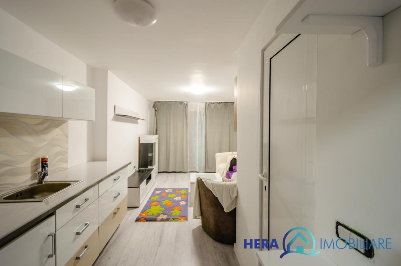 Apartament Cu O Camera Arad Buitenkant foto
