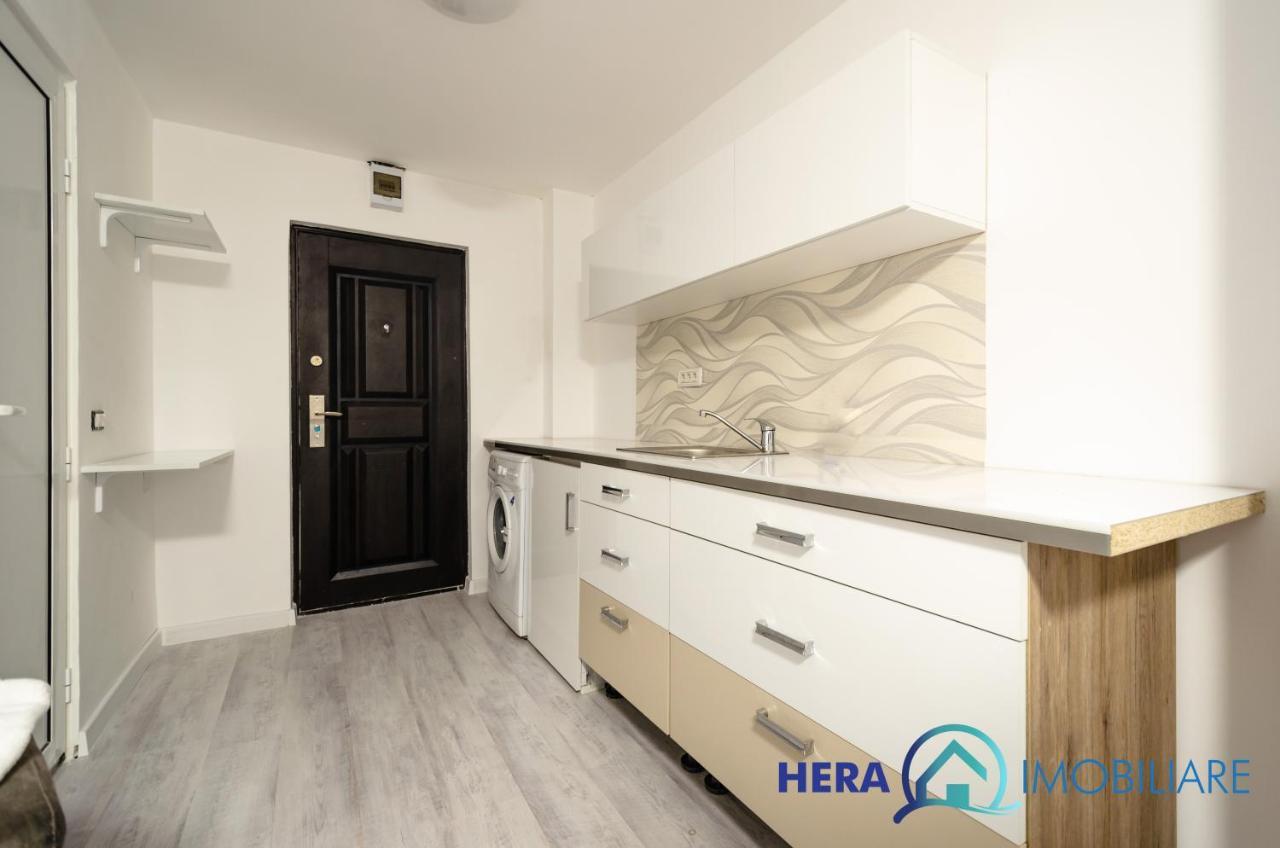 Apartament Cu O Camera Arad Buitenkant foto