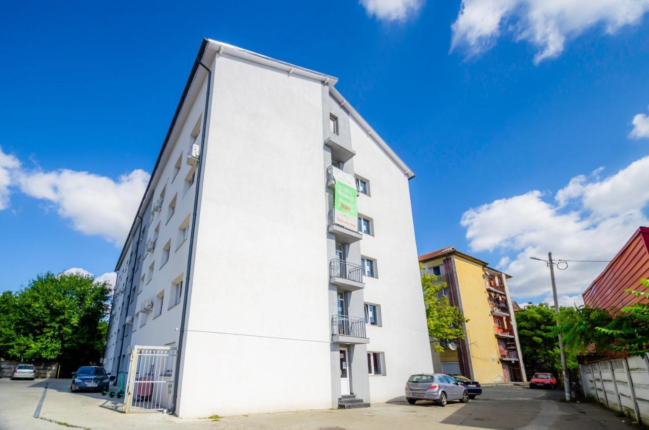 Apartament Cu O Camera Arad Buitenkant foto
